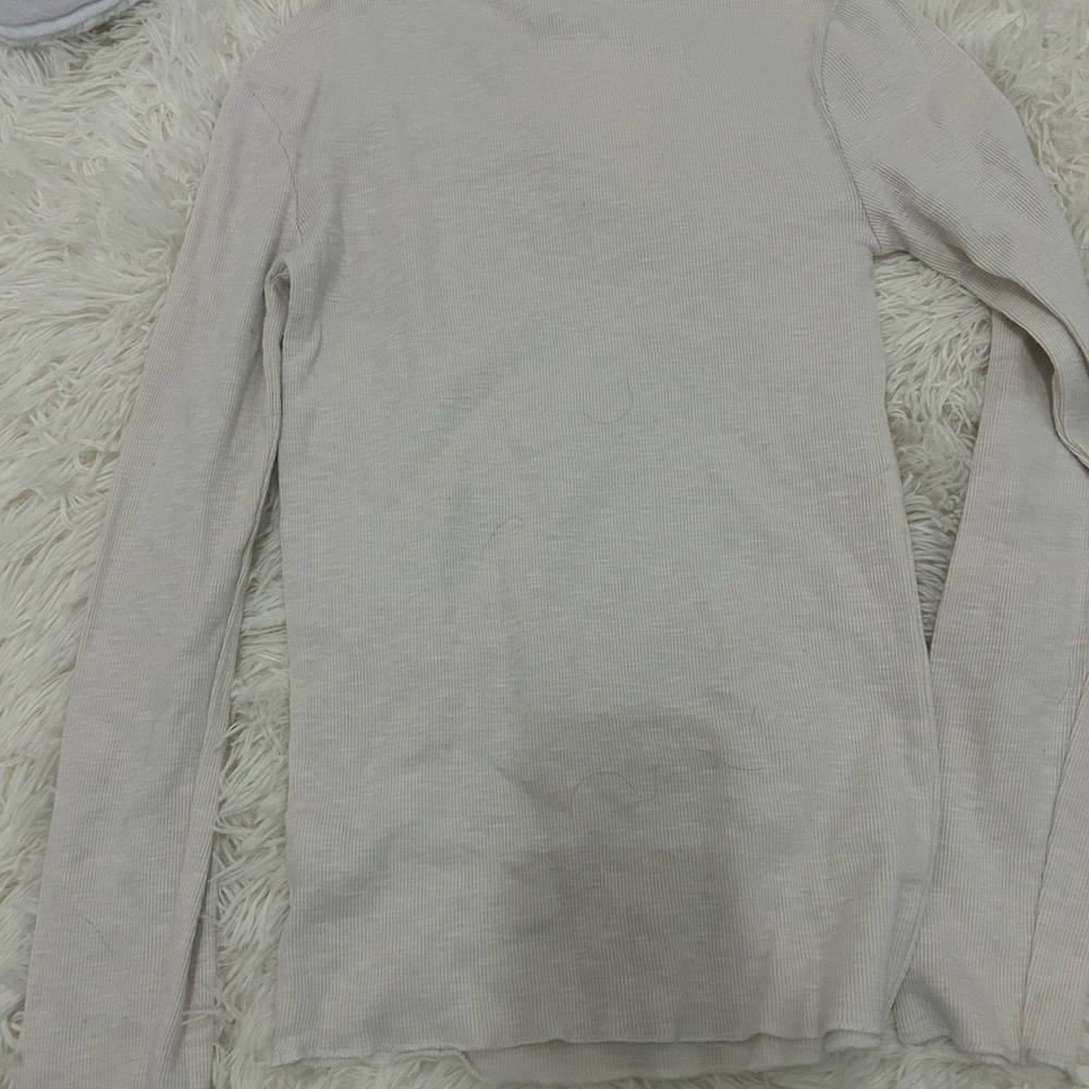 Target long sleeve - Picture 3 of 3